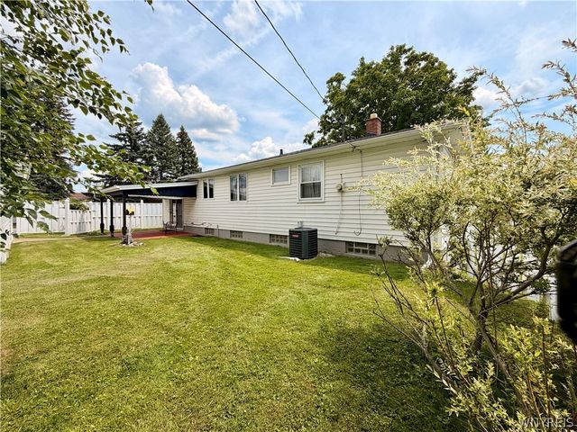 96 Della Drive, Lackawanna, NY 14218