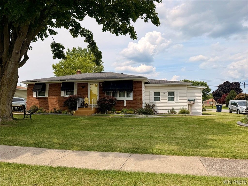 96 Della Drive, Lackawanna, NY 14218