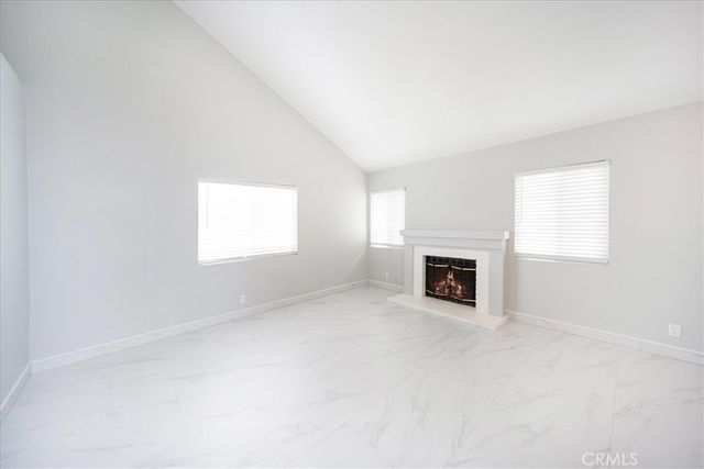 24687 New Haven, Murrieta, CA 92562