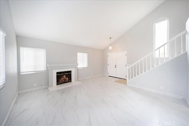 24687 New Haven, Murrieta, CA 92562