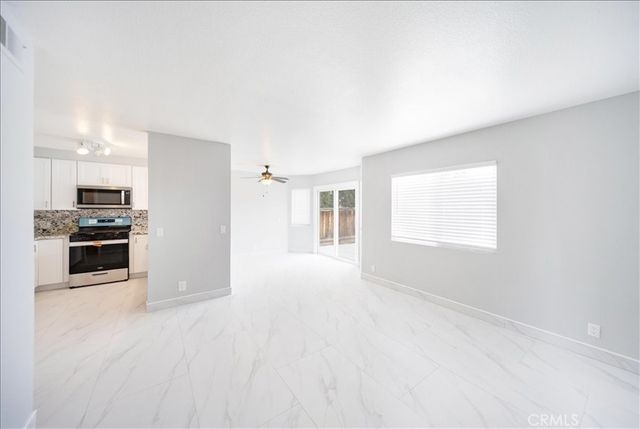 24687 New Haven, Murrieta, CA 92562
