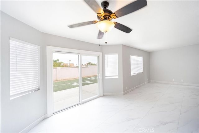 24687 New Haven, Murrieta, CA 92562