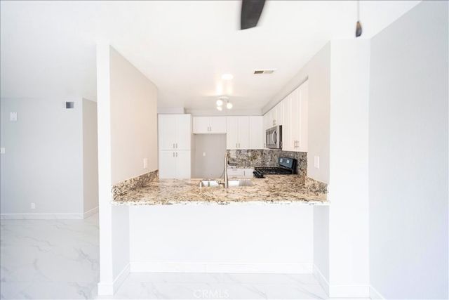 24687 New Haven, Murrieta, CA 92562