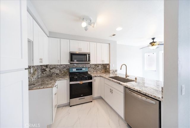24687 New Haven, Murrieta, CA 92562