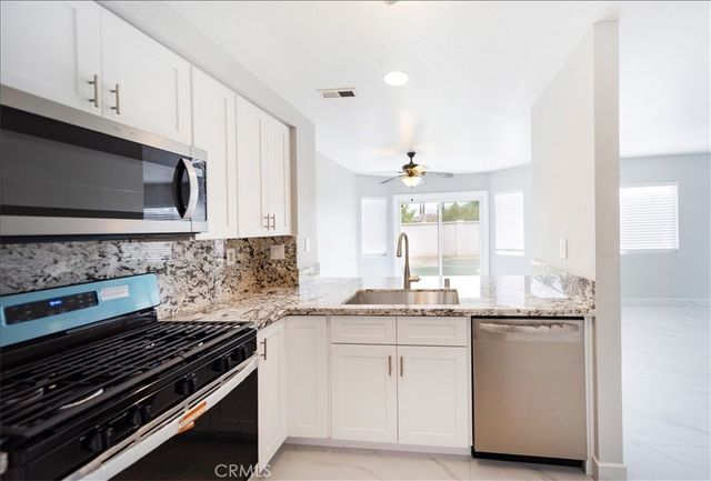 24687 New Haven, Murrieta, CA 92562