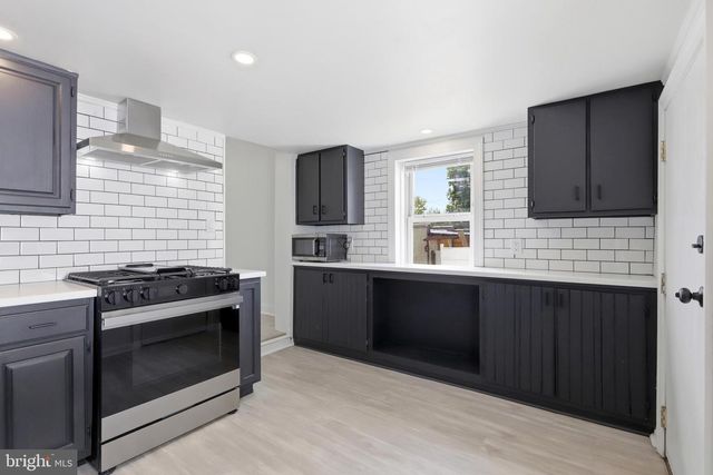 712 WELLS ST, Conshohocken, PA 19428