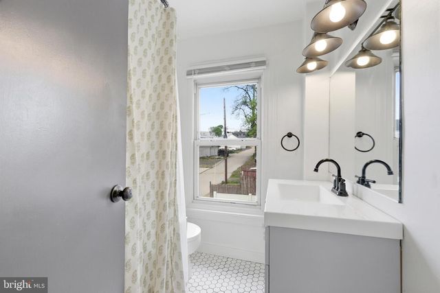712 WELLS ST, Conshohocken, PA 19428