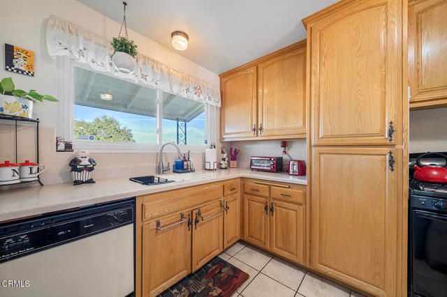 510 S Lyon Avenue, Hemet, CA 92543