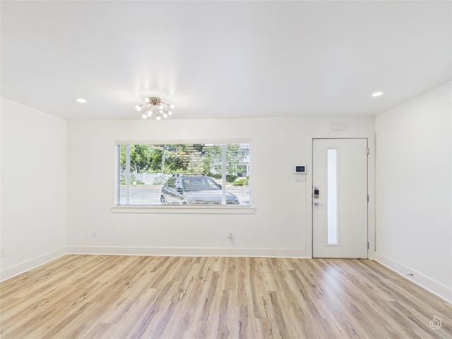1208 Enfield RD 105, Austin, TX 78703