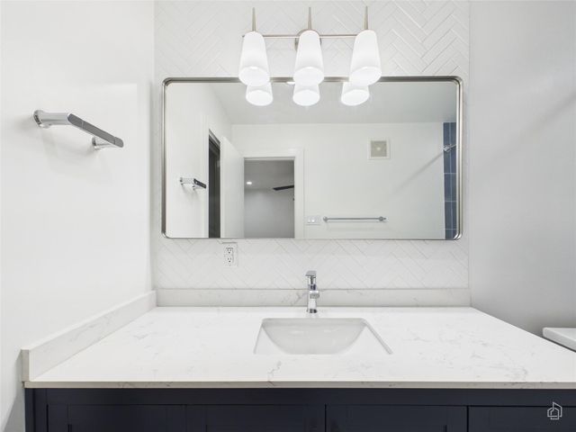 1208 Enfield RD 105, Austin, TX 78703