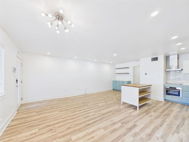 1208 Enfield RD 105, Austin, TX 78703