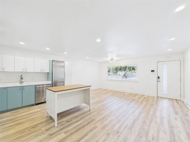 1208 Enfield RD 105, Austin, TX 78703