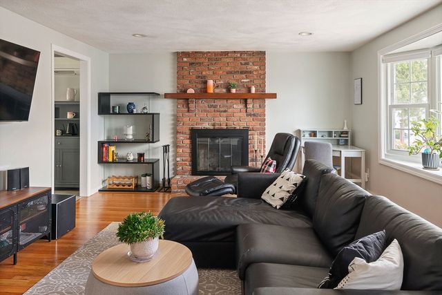 248 College Farm Rd., Waltham, MA 02451