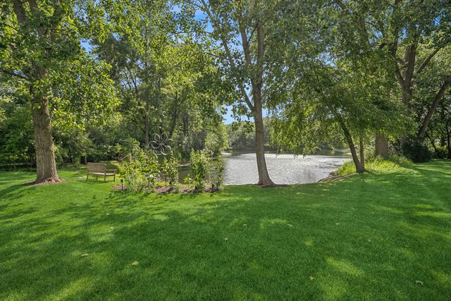 18461 W Meander Drive N, Grayslake, IL 60030