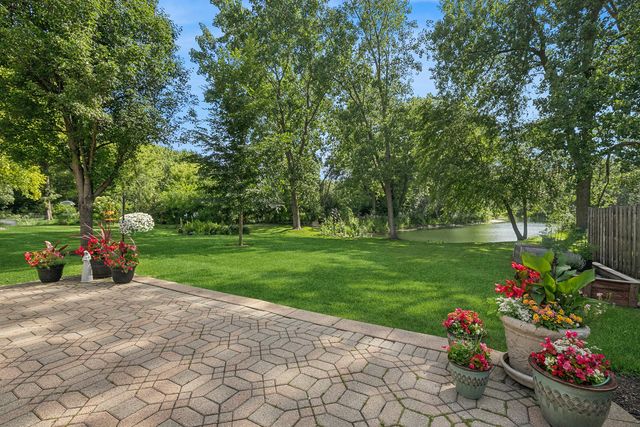 18461 W Meander Drive N, Grayslake, IL 60030