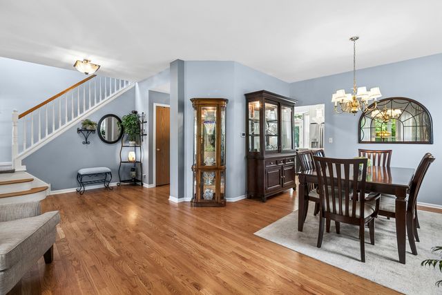 18461 W Meander Drive N, Grayslake, IL 60030