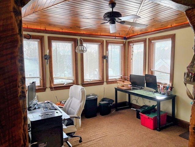 20 South St, Plainville, MA 02762