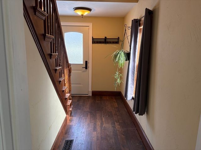 20 South St, Plainville, MA 02762