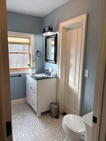 20 South St, Plainville, MA 02762