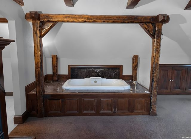 20 South St, Plainville, MA 02762