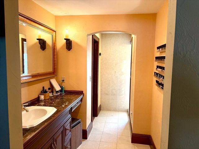 20 South St, Plainville, MA 02762