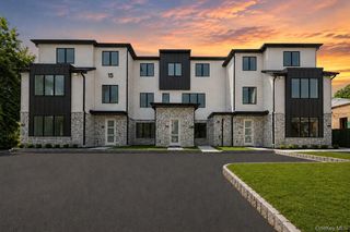 15 Calvert Drive 201, Monsey, NY 10952