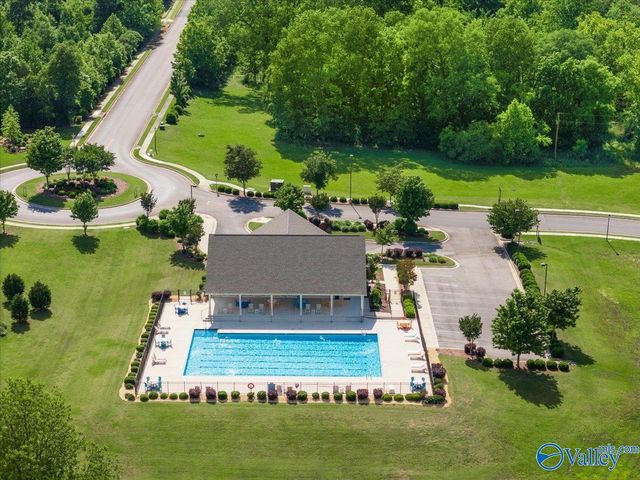 8098 Goose Ridge Drive, Owens Cross Roads, AL 35763