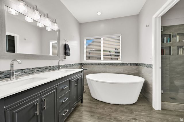 2534 W ADELAIDE DR, Riverton, UT 84065