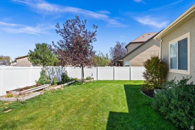 2534 W ADELAIDE DR, Riverton, UT 84065