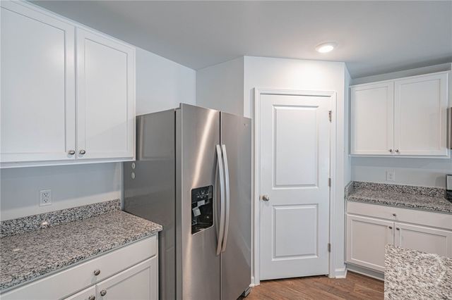 1004 Bergamot Road, Bloomingdale, GA 31302