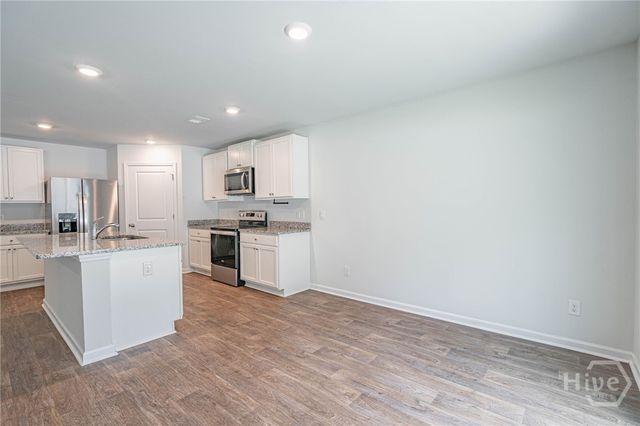 1004 Bergamot Road, Bloomingdale, GA 31302