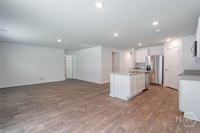 1004 Bergamot Road, Bloomingdale, GA 31302