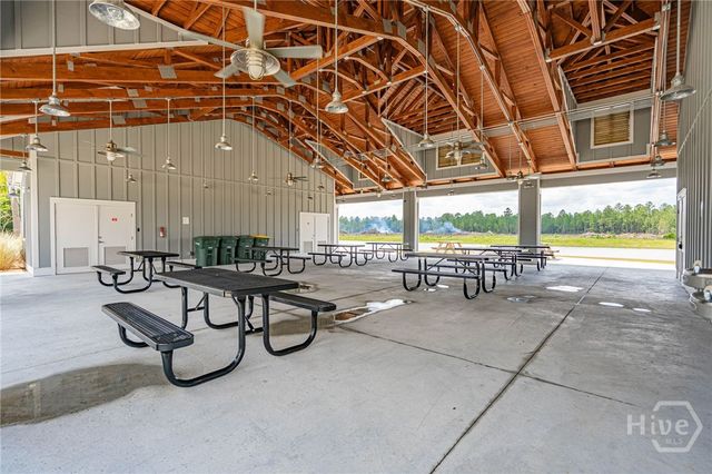 1004 Bergamot Road, Bloomingdale, GA 31302