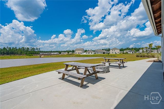 1004 Bergamot Road, Bloomingdale, GA 31302