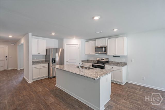 1004 Bergamot Road, Bloomingdale, GA 31302