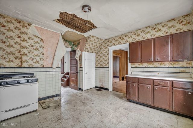 1012 E 72nd Street, Cleveland, OH 44103