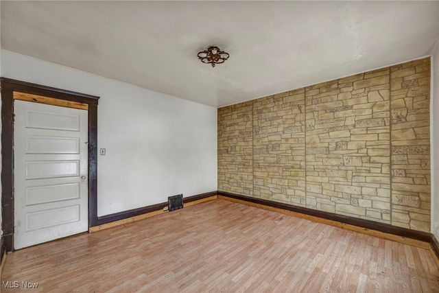 1012 E 72nd Street, Cleveland, OH 44103