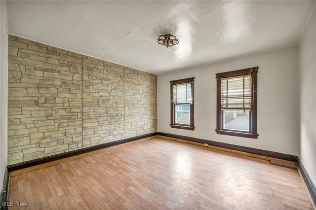 1012 E 72nd Street, Cleveland, OH 44103