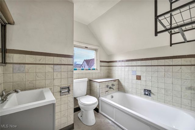 1012 E 72nd Street, Cleveland, OH 44103