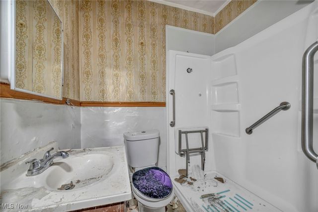 1012 E 72nd Street, Cleveland, OH 44103