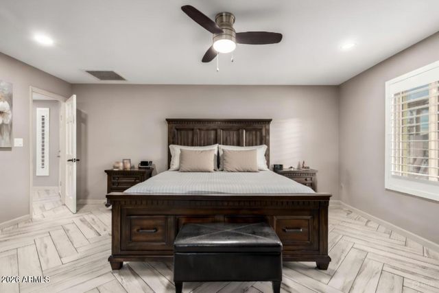 8031 W Montebello Avenue, Glendale, AZ 85303