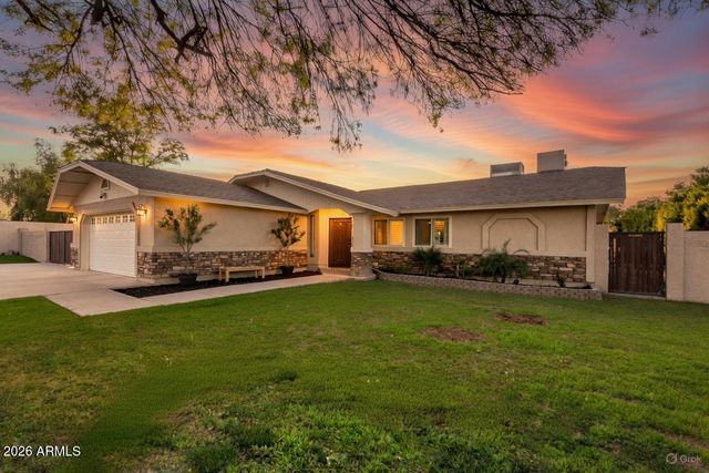 8031 W Montebello Avenue, Glendale, AZ 85303