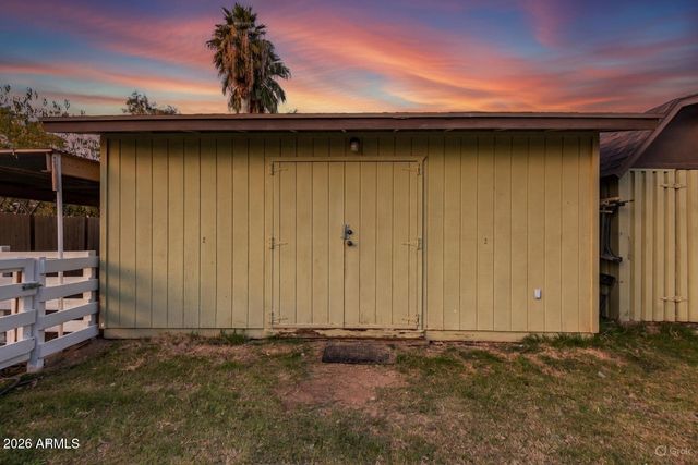 8031 W Montebello Avenue, Glendale, AZ 85303