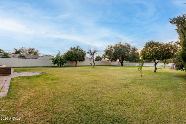 8031 W Montebello Avenue, Glendale, AZ 85303