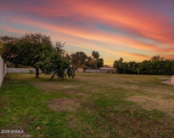 8031 W Montebello Avenue, Glendale, AZ 85303