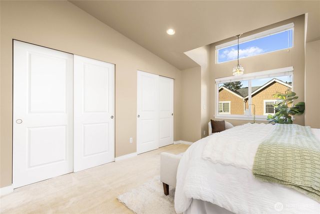 932 N 96th Street, Seattle, WA 98103