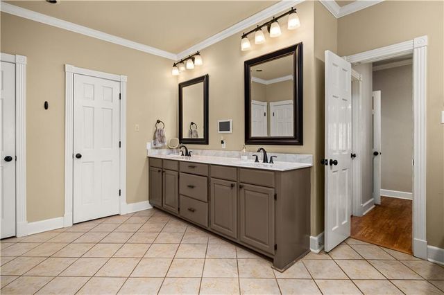 500 WYCLIFFE Way, Alexandria, LA 71303