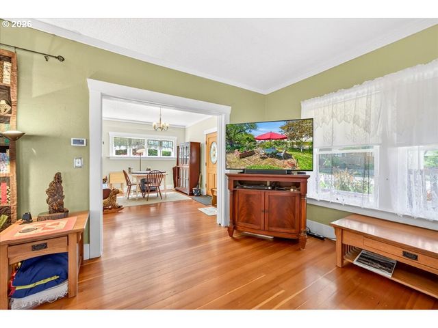 864 State Ave, Vernonia, OR 97064