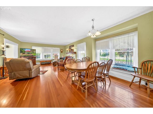 864 State Ave, Vernonia, OR 97064