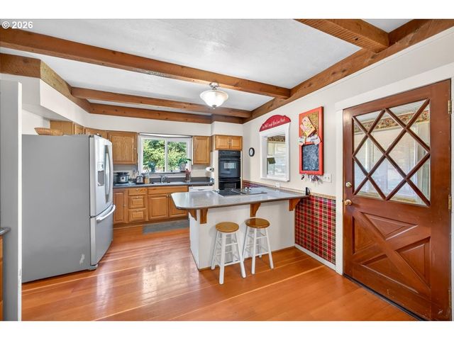 864 State Ave, Vernonia, OR 97064